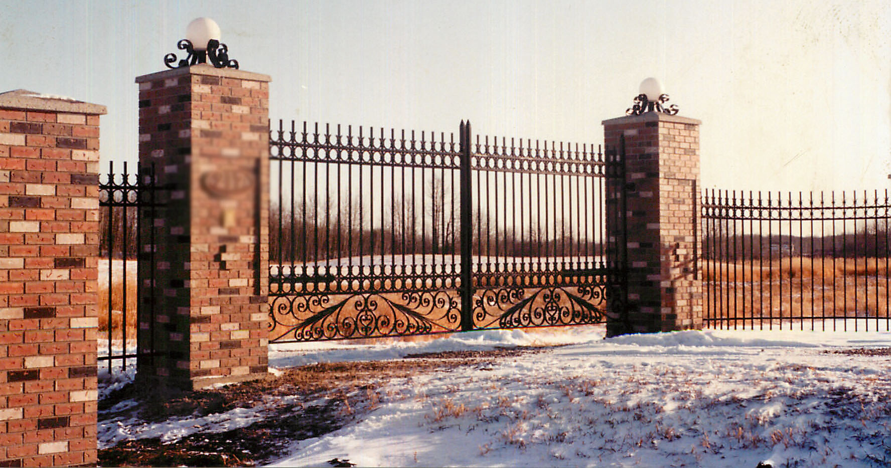 Gate2
